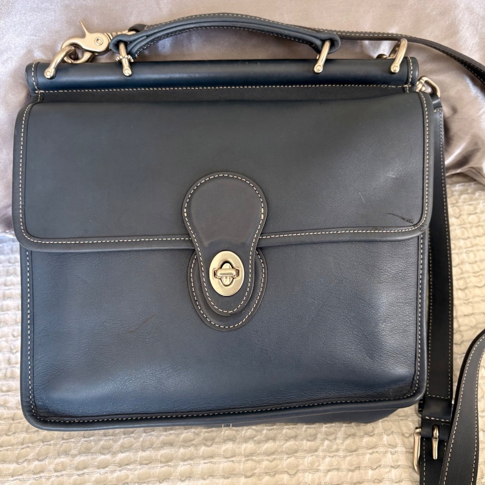 Vintage Coach Willis 9927 Navy Blue Leather Crossbody Bag Top Handle Turnlock